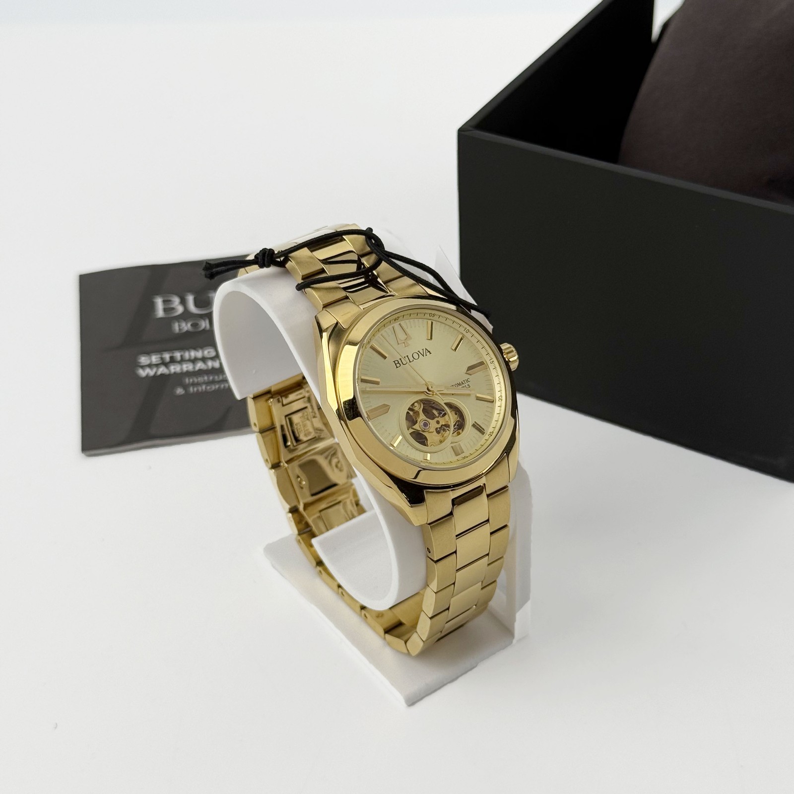 Bulova Surveyor 97A182 Gold Tone Dial Automatic Men’s Classic Watch 39 MM