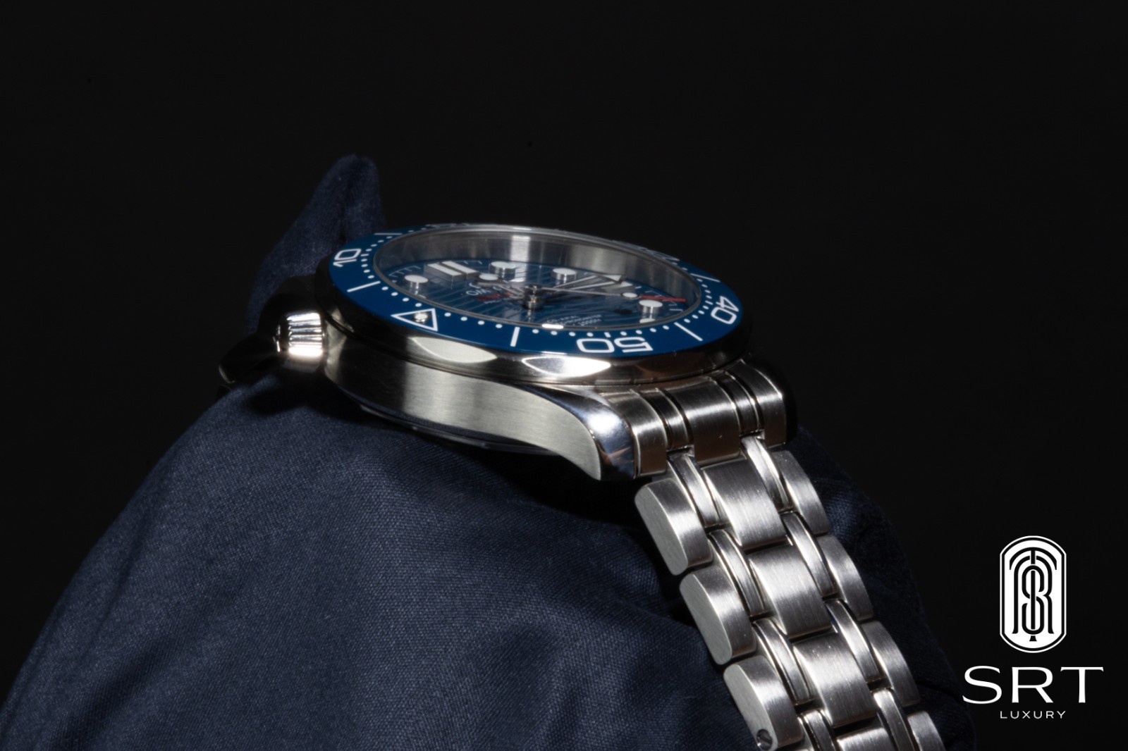 Omega Seamaster Driver 300M 210.30.42.20.03.001 42mm Steel Blue B&P $6.7k MSRP