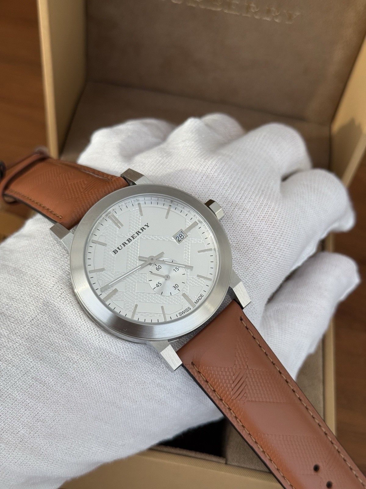 Burberry the city brown leather strap men’s watch bu9904