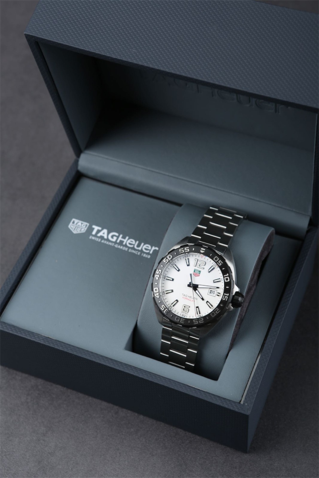 Authentic Full Set Unworn 41mm Tag Heuer Formula 1 WAZ1111.BA0875 men’s watch