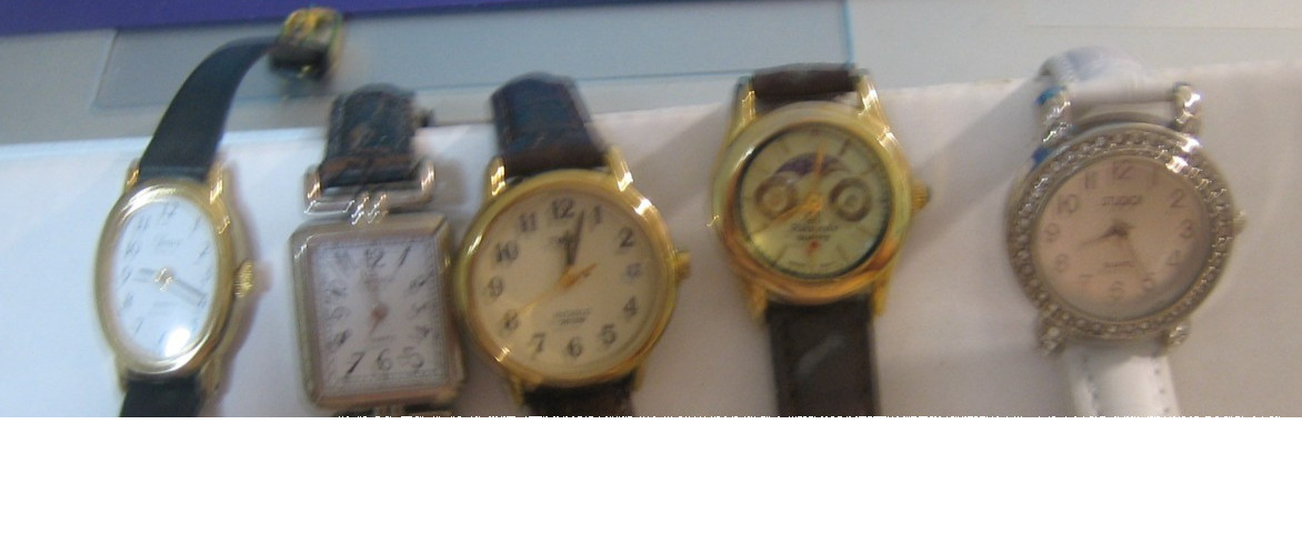 HUGE LOT 15 VINTAGE WATCHES BIG ASSORTMENT ESTATE FRESH UNTESTED SEE NOTES BELOW