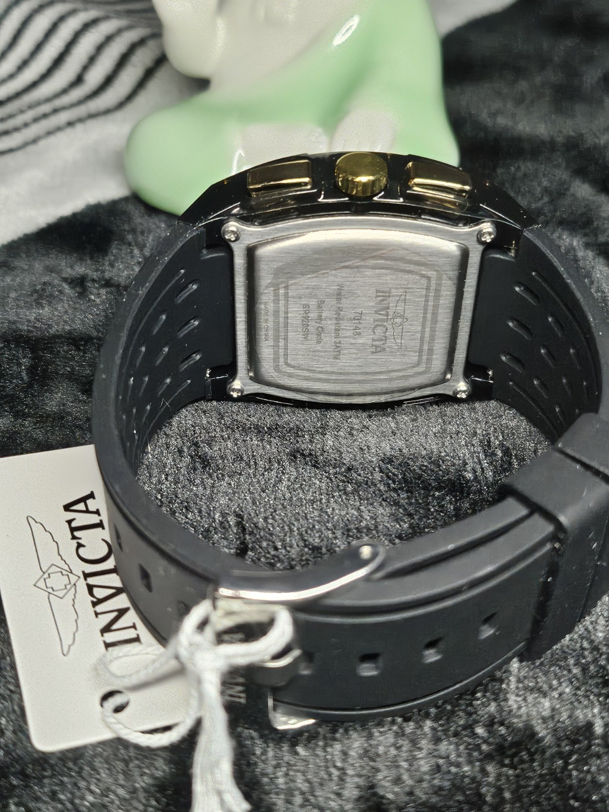 Invicta 70148 Men’s Quartz Chronograph Date 30m Tonneau Black/Gold Silicone