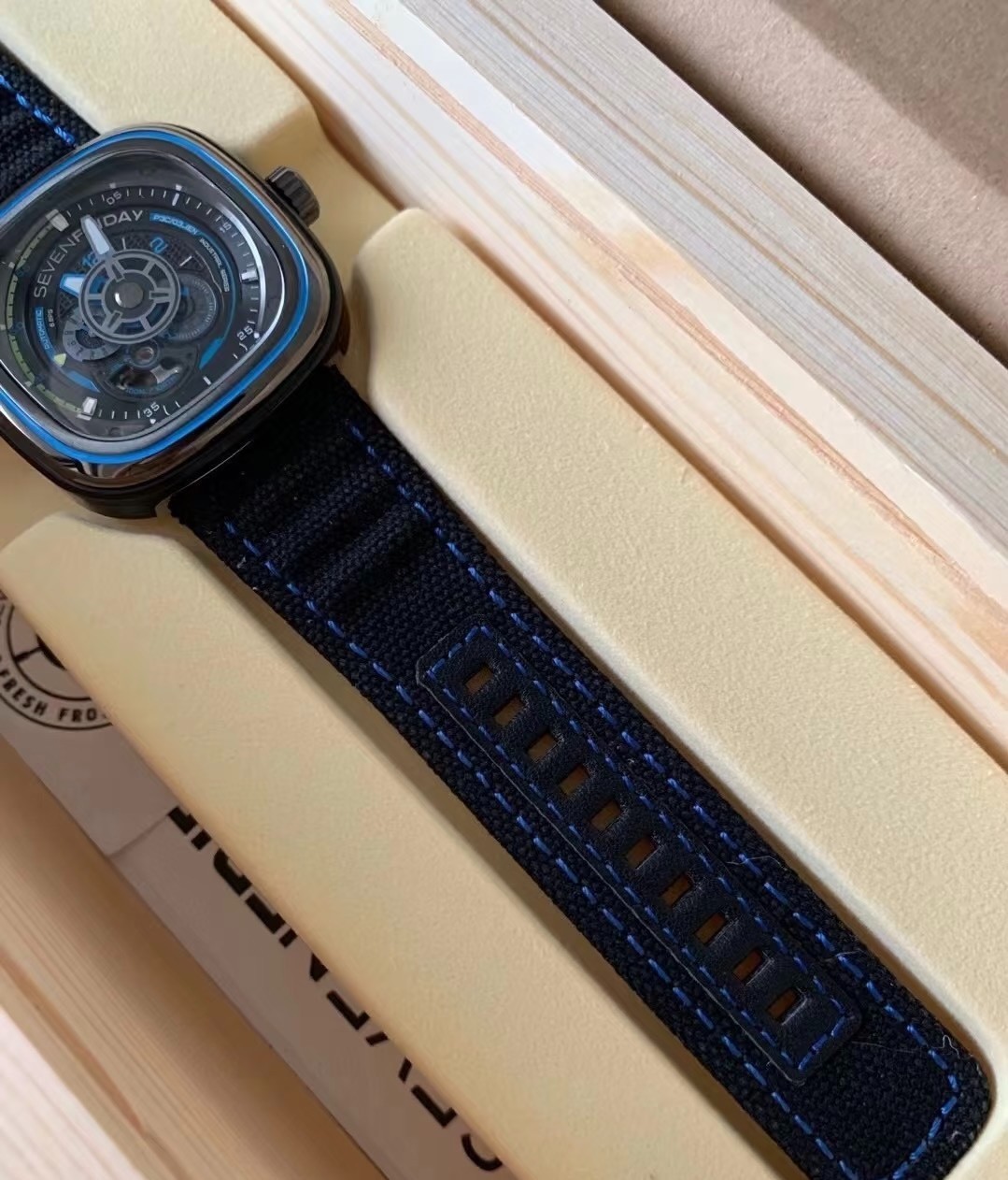 SEVENFRIDAY P3C/03 Black Blue Automatic Canvas Strap Men’s Watch w/ Box