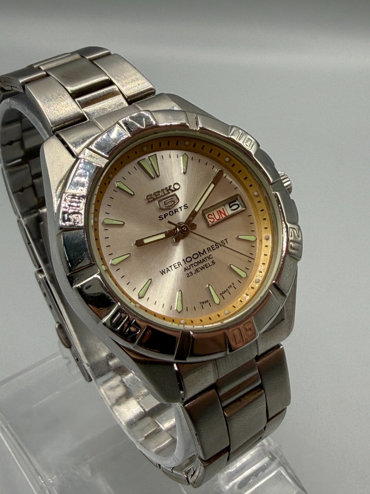 Vintage Seiko 5 Sports Automatic 7s36 Men’s Watch 42 mm Day Date Japan Made