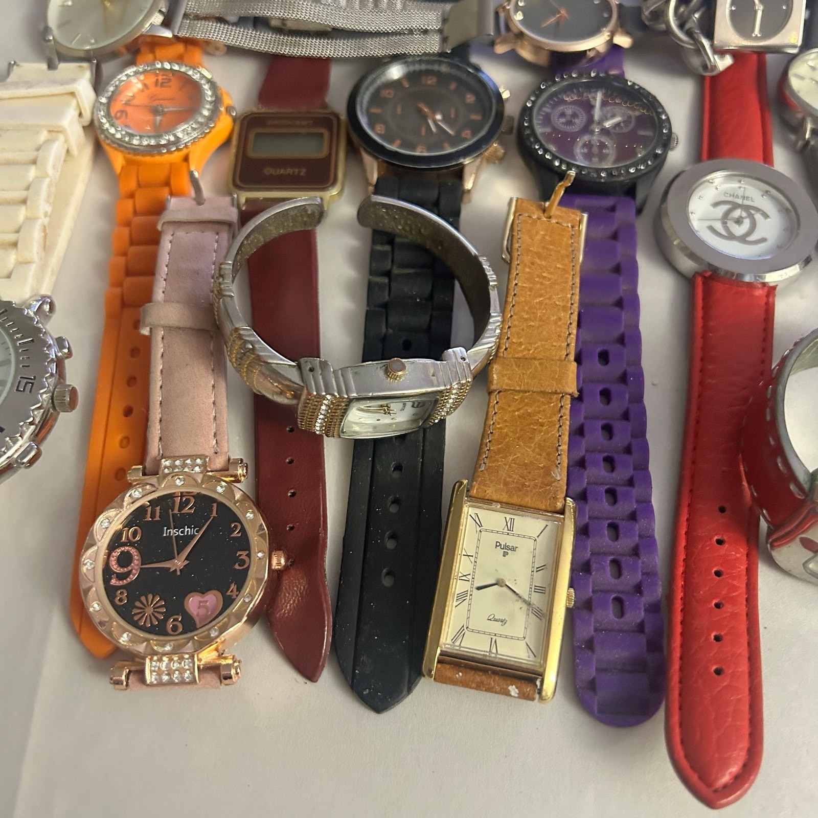 Assorted Watches Used Not Working For Parts Or Pieces lot 15