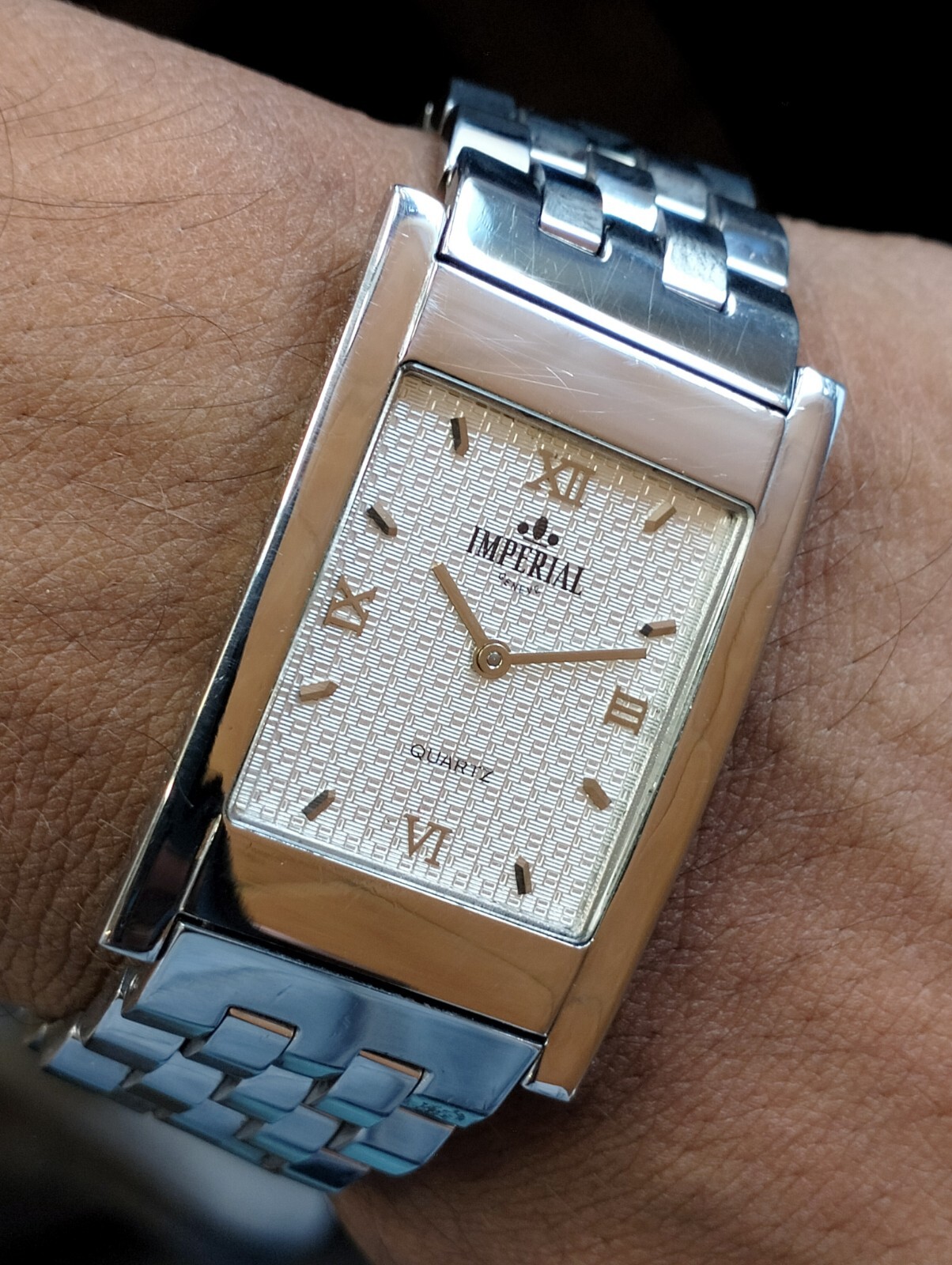 IMPERIAL GENEVE QUARTZ TEXTURED SILVER DIAL 2505 SWISS MEN’S FULL WORKING VTG.