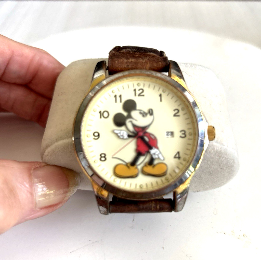 Adult Fit Mickey Mouse Watch, Date Window, Brown Leather Band, New Battery & Ban