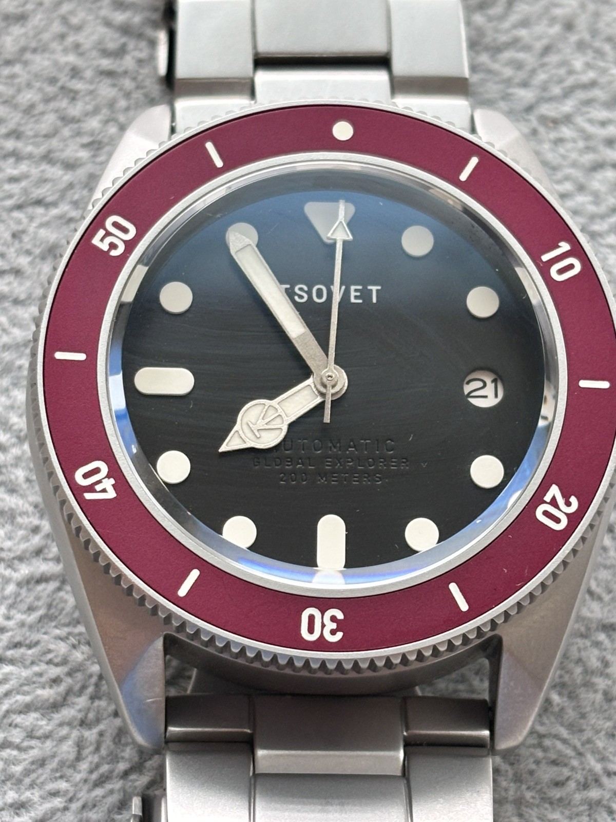 Tsovet JMT-DW42 Global Explorer Automatic Watch (Blood / Maroon Edition) – Mint