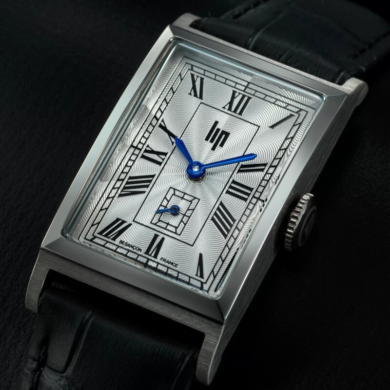 Lip Churchill T18 671929 Mens Black Leather Straps White Dial Watch 38.5 mm