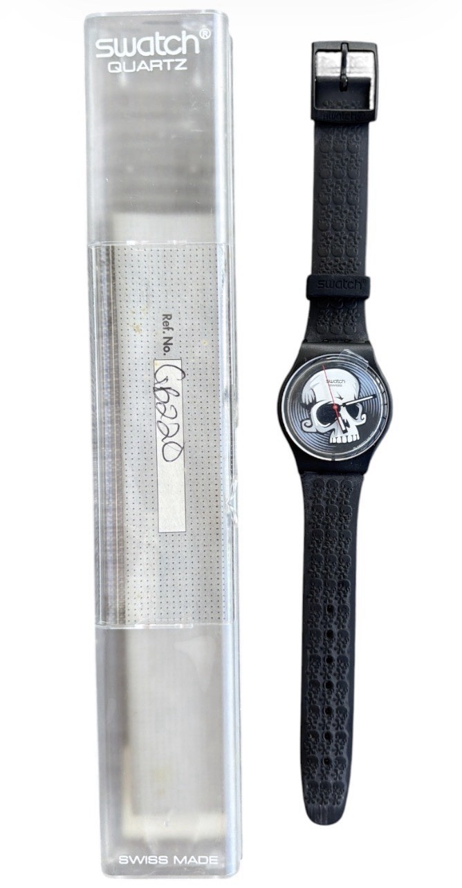 Swatch Watch SKULLING TIME GB220 2004 Rare 34mm Vintage Watch New Old Stock