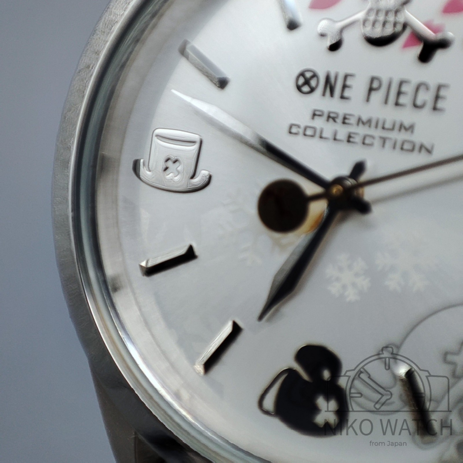 One Piece Chopper Watch Sakura no Kioku Premium Collection Japan LTD [Excellent]