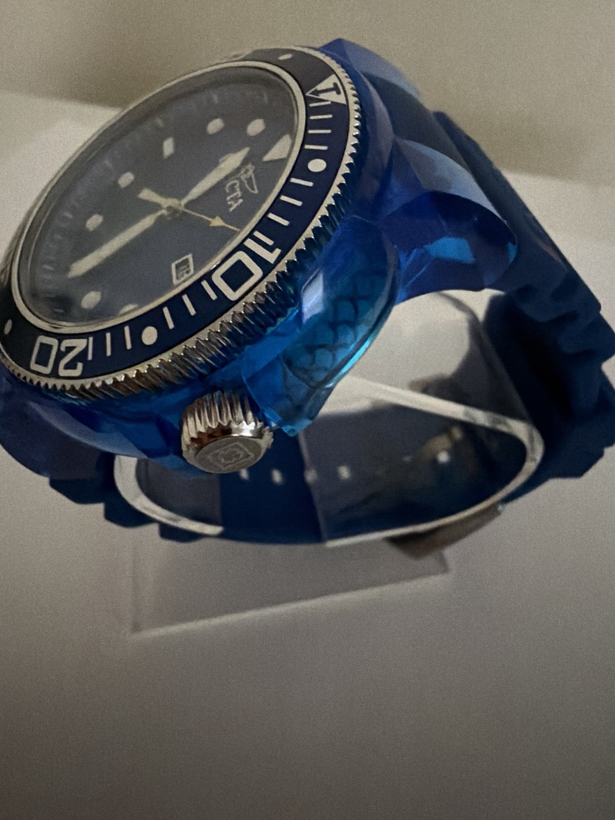 Invicta Pro Diver Men’s Quartz Date 100m 50mm Blue Dial Blue Silicone