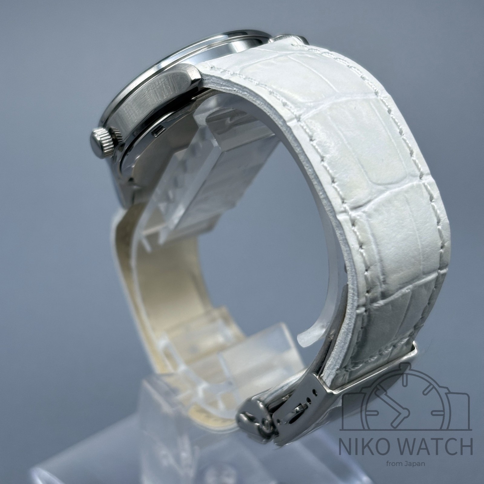 One Piece Chopper Watch Sakura no Kioku Premium Collection Japan LTD [Excellent]