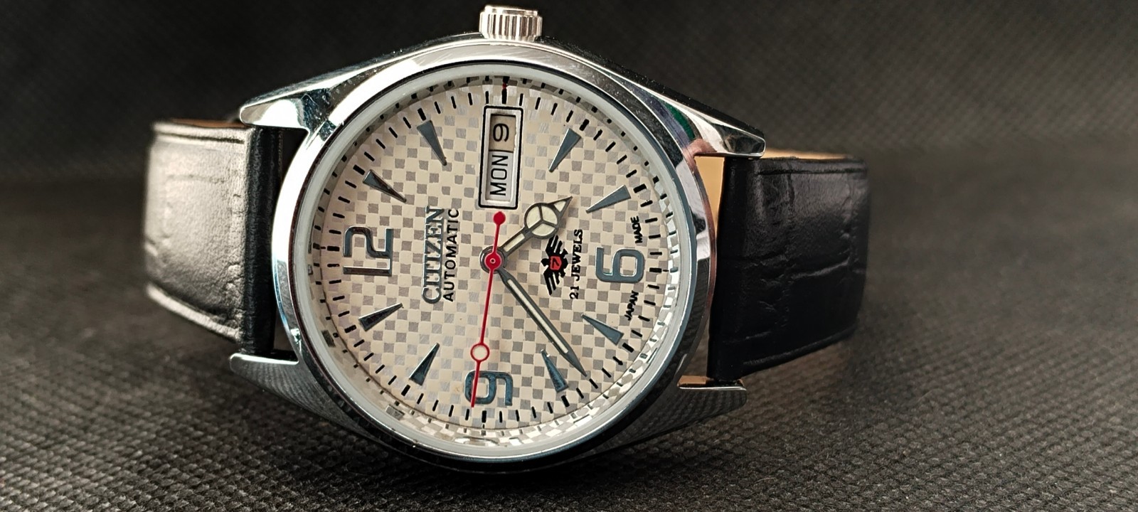 Vintage Automatic Citizen Japan Made White Dial Day/ Date Men’s Wrist Watch