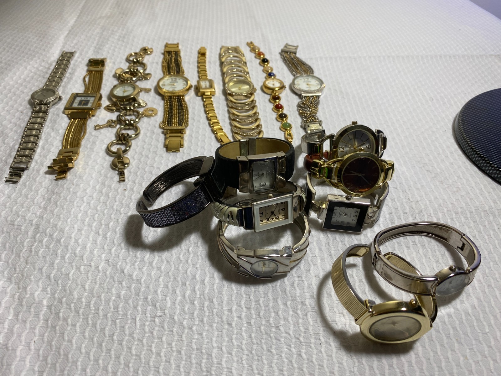Lot 17 Women’s Watches Mixed Brands Wholesale Resell Tested Working New Batterie