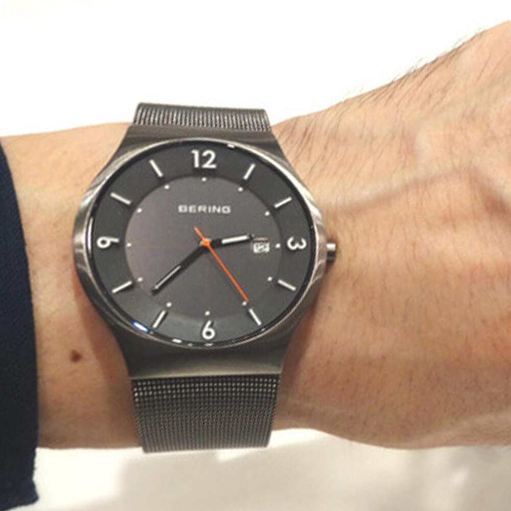 Bering Time Solar Powered, Milanese Bands Men’s Watch -Brushed Grey- 14440-077