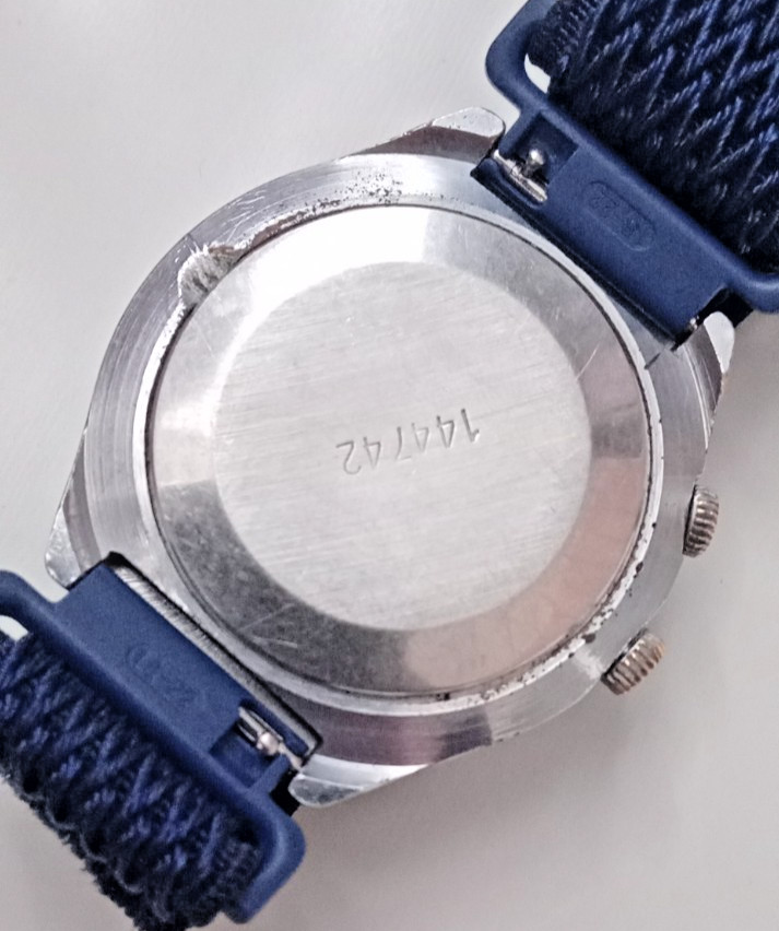 Vintage Soviet men’s mechanical watch “Raketa College”. USSR. 19 jewels. Running
