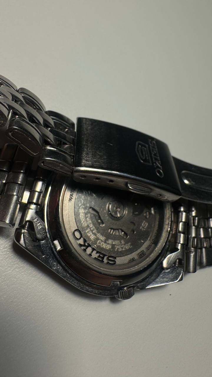 Seiko 5 7S26-01V0 Automatic Men’s Watch Black Racing Dial