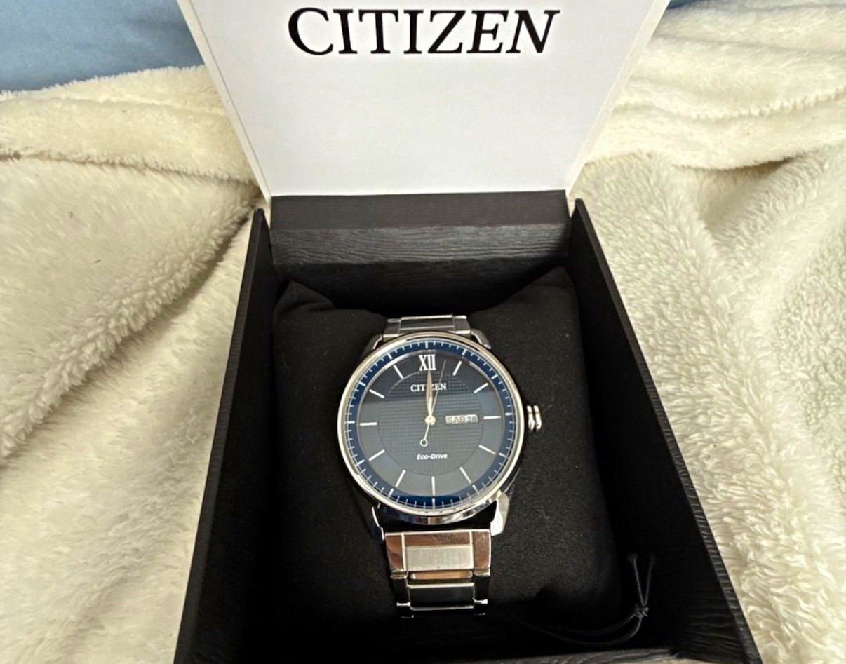 Citizen Eco-Drive Men’s Blue Textured Dial Date SS Bracelet Watch w/Box