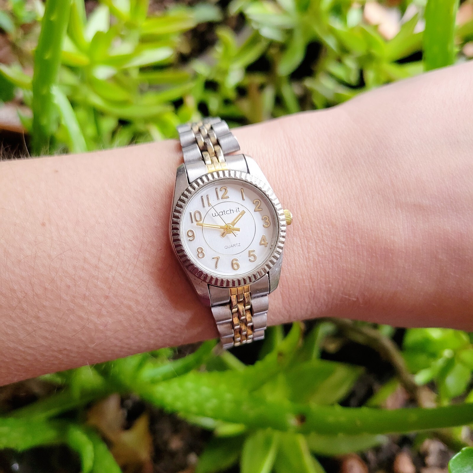 Classic Watchit Quartz Classic Gold & Silver Watch