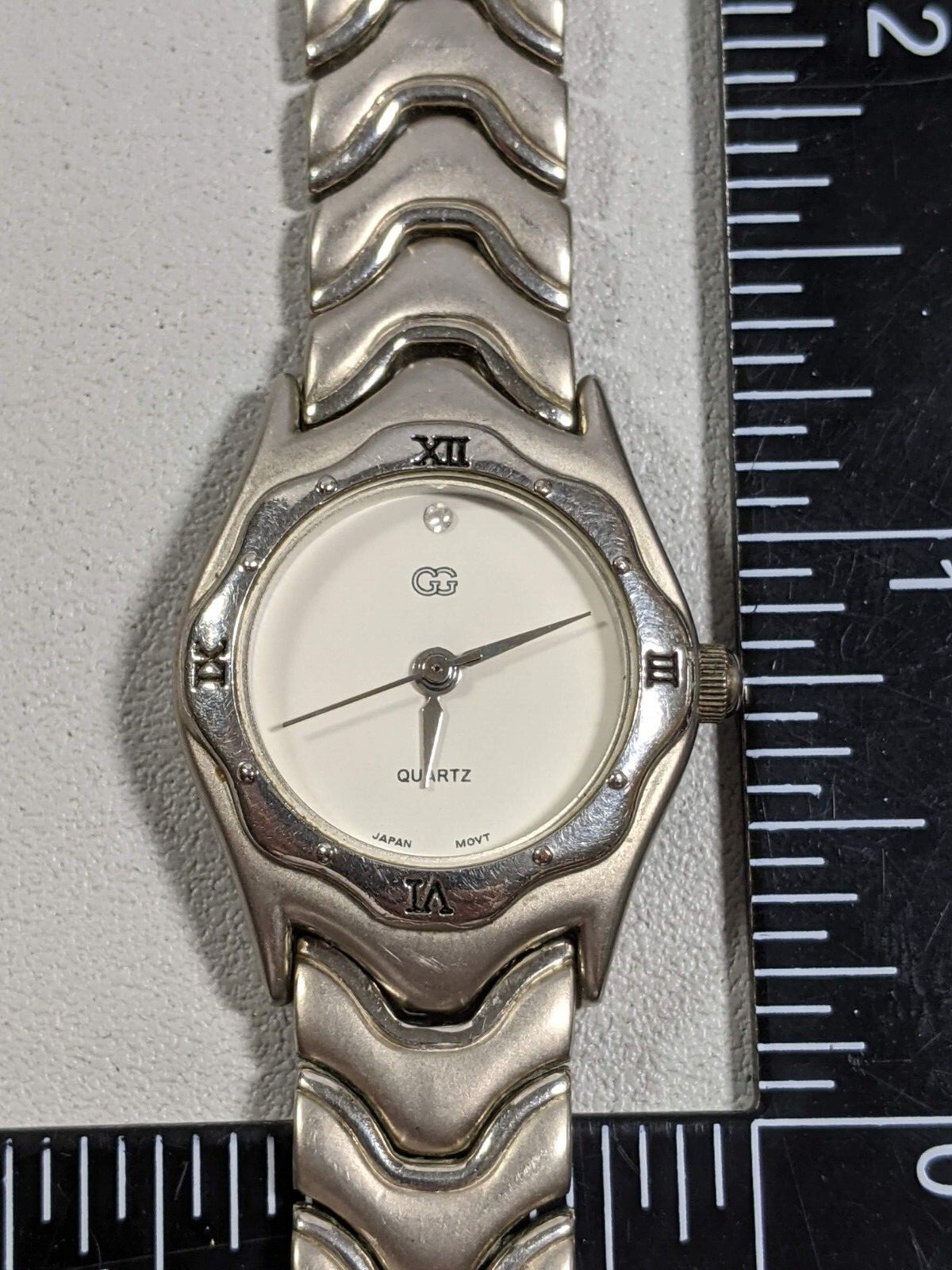 White Dial Round Silver Tone Case 23 mm Link Bracelet Band Watch 6.5 Inch