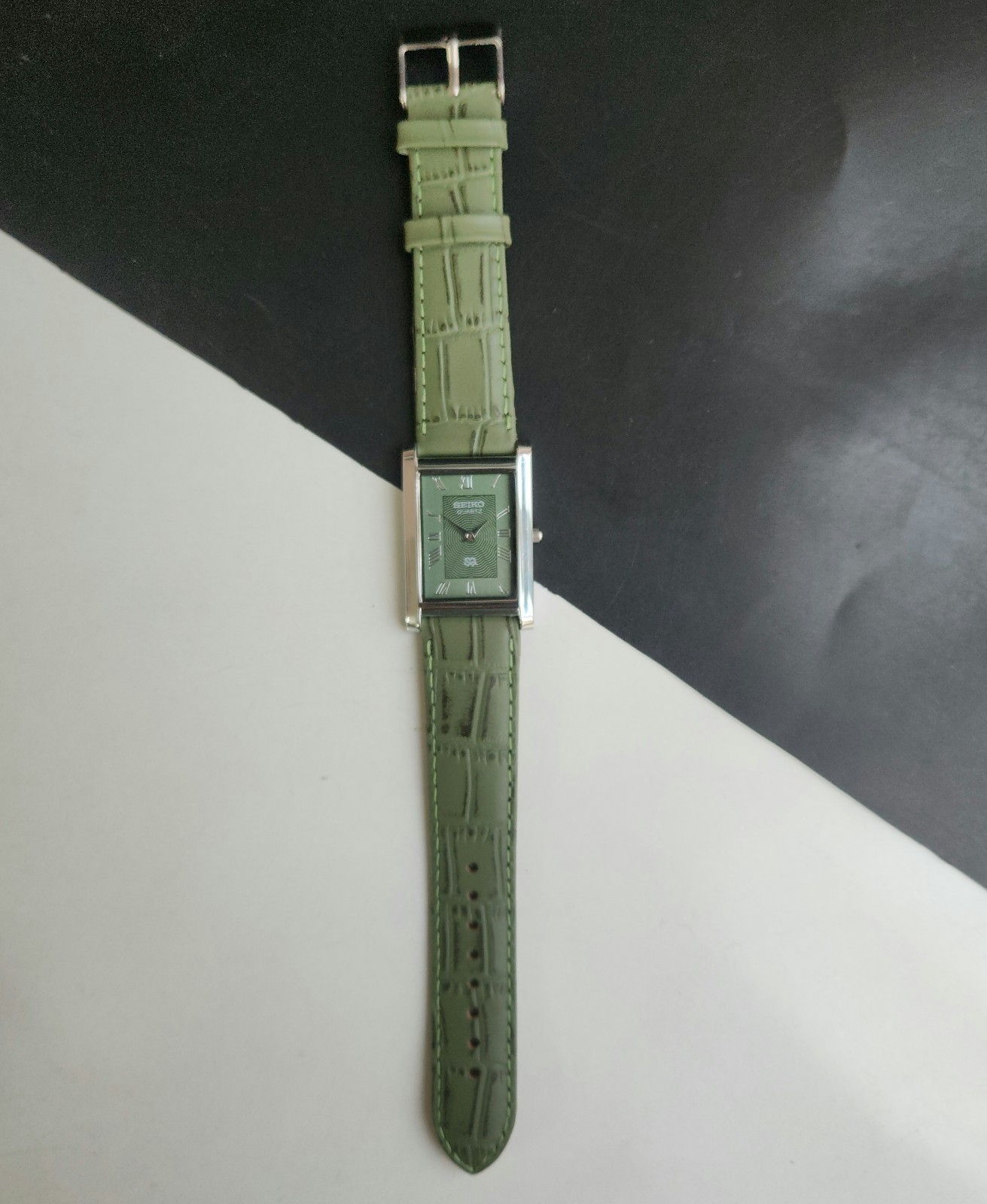 Vintage Seiko Slim Quartz Men’s Wrist Watch – Comes With New Battery, New Band
