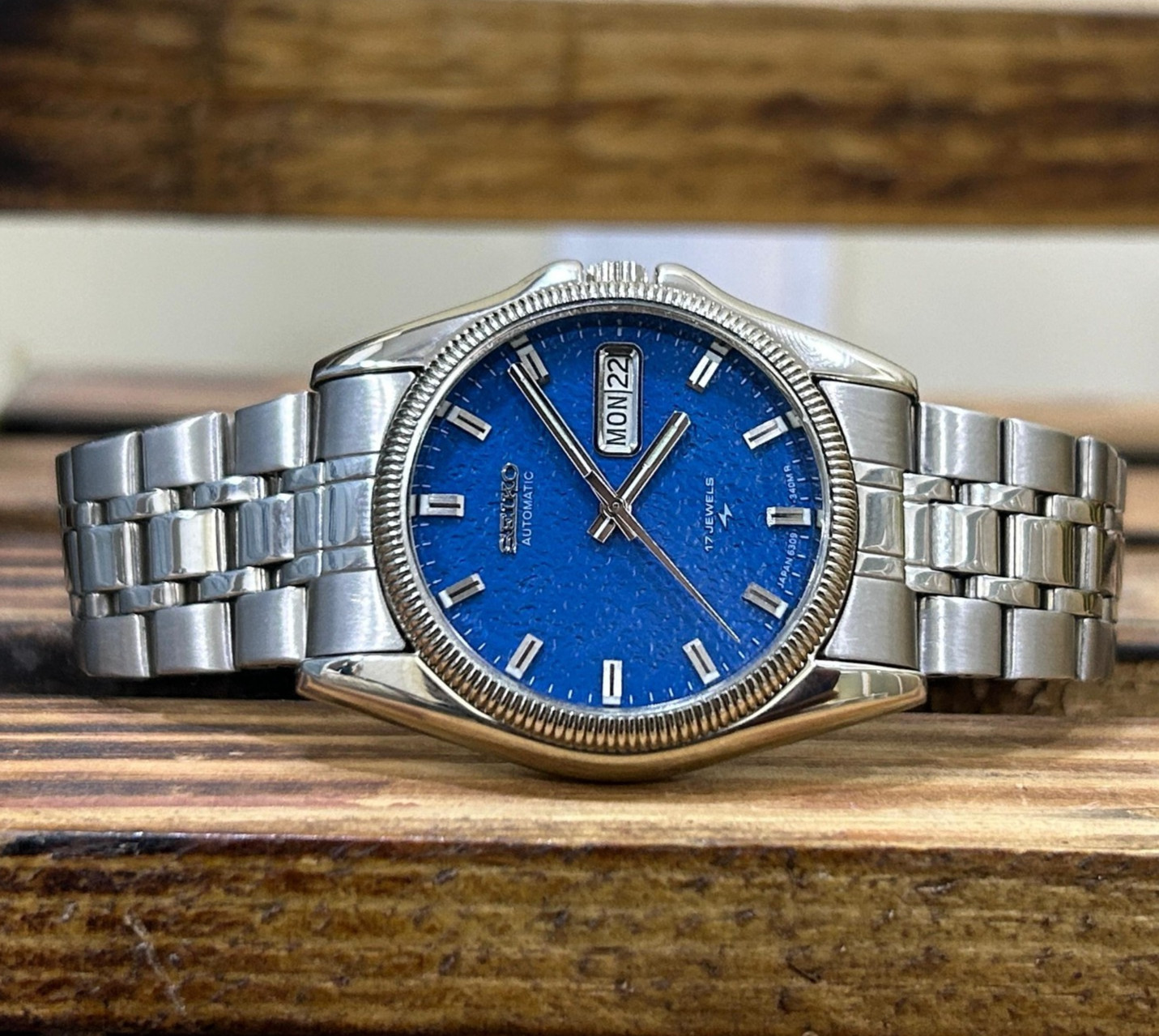 Seiko 5 Automatic Blue 💙 Red Dial Mens Watch Japan Made 6309