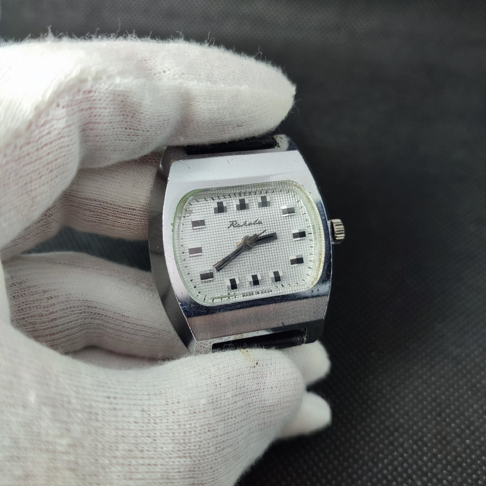 ⭐Vintage Soviet wrist watch Raketa mechanical 2609.HA 18 jewels made in USSR 80s