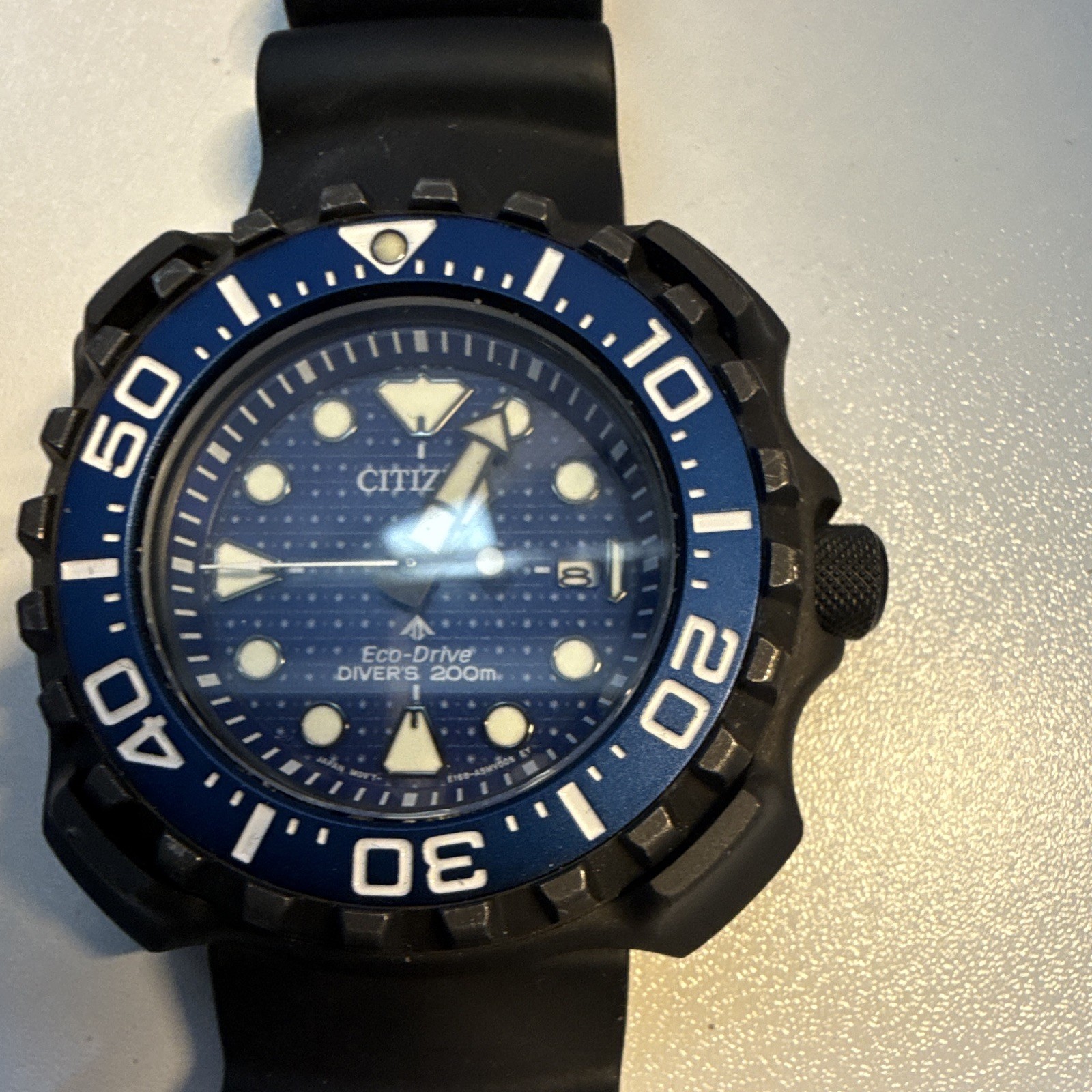 Citizen Promaster Whale Shark Quartz Diver 200m Blue Dial w/ Box