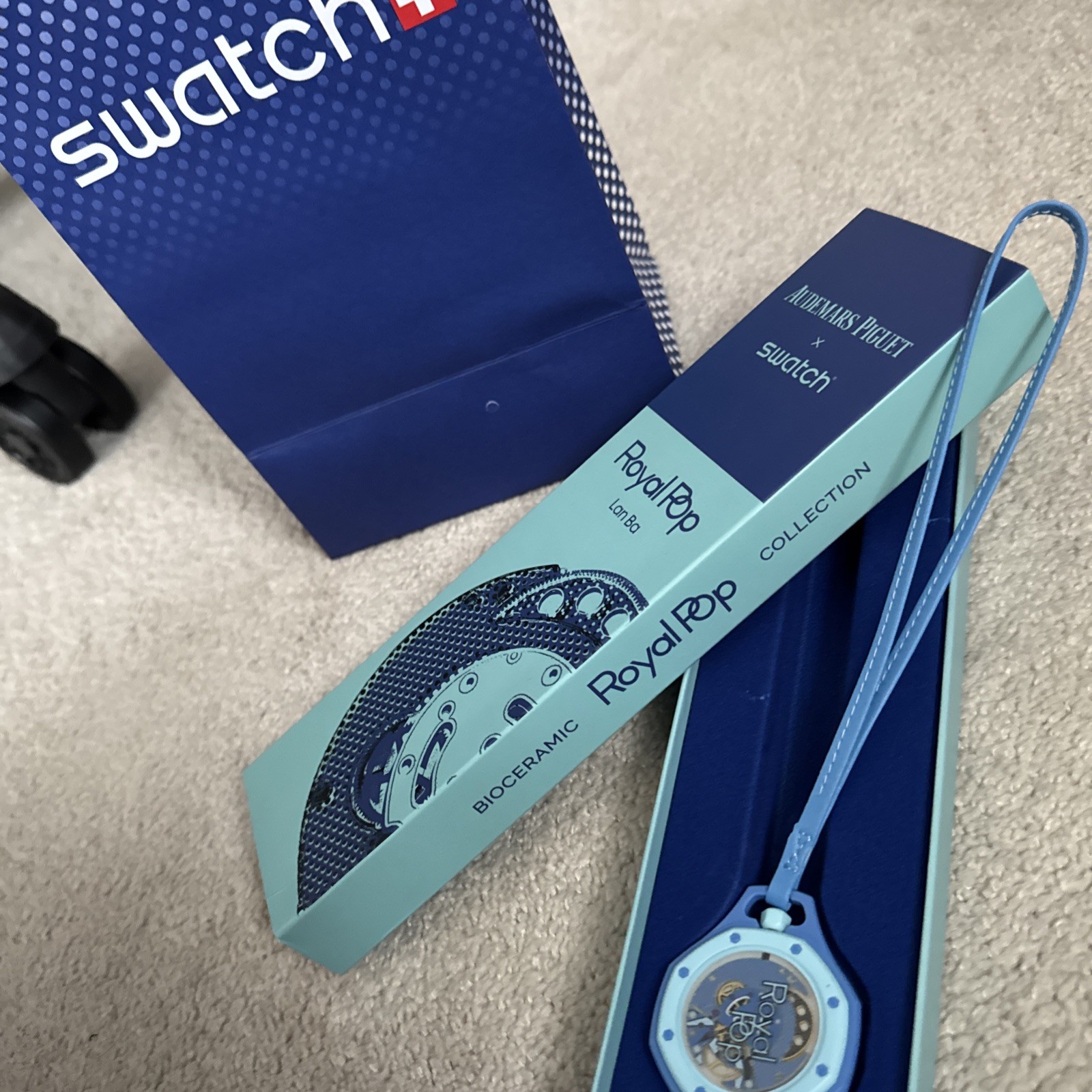 Swatch x AP Royal Pop Lan Ba