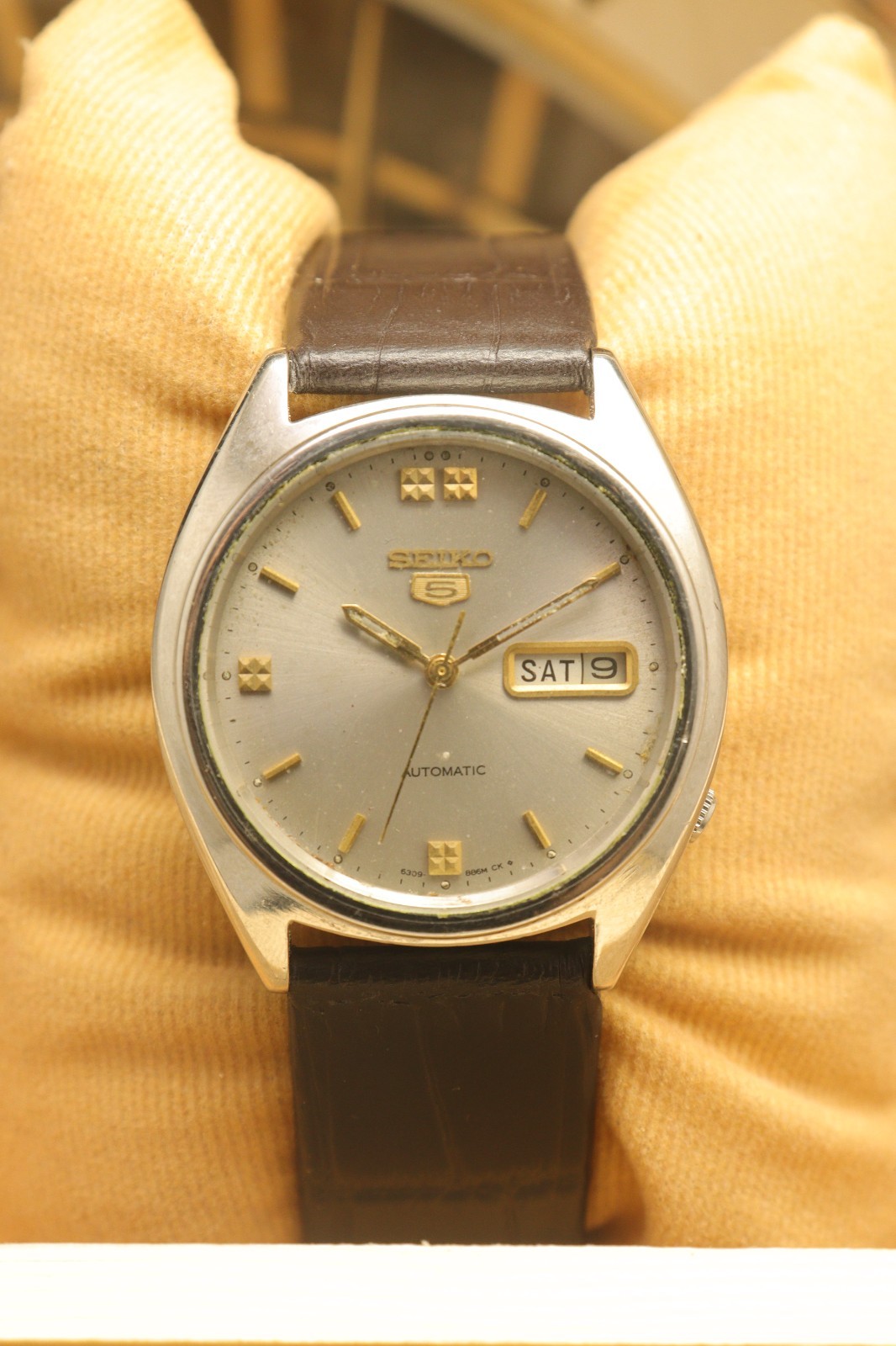 Vintage Seiko 5 Automatic Gray Dial Wrist Watch For Men’s Japan Movement 6309.