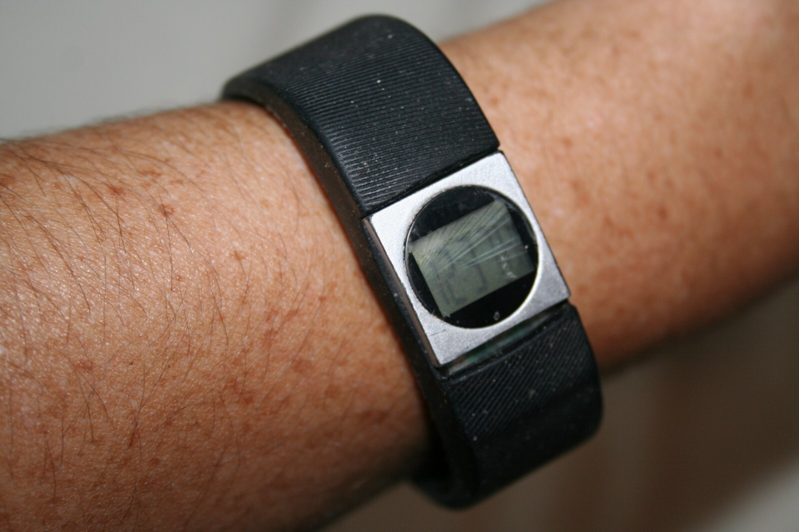 MINIMALIST SPORTS WATCH VINTAGE DIGITAL WRISTWATCH RUBBER SILICONE BAND RUNS