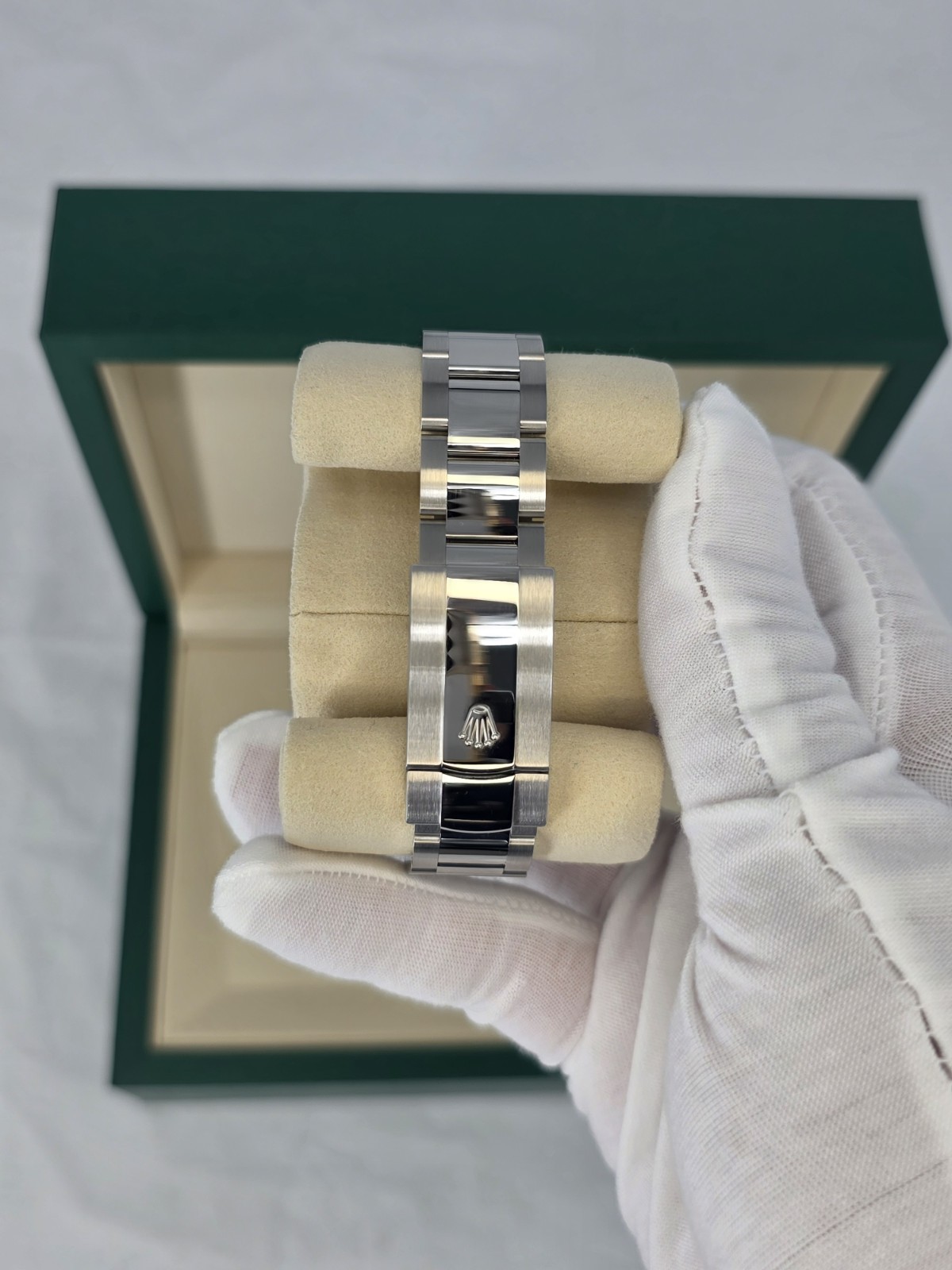 New 2026 Rolex Datejust 41 126300 Blue Dial Oyster Smooth Box And Papers