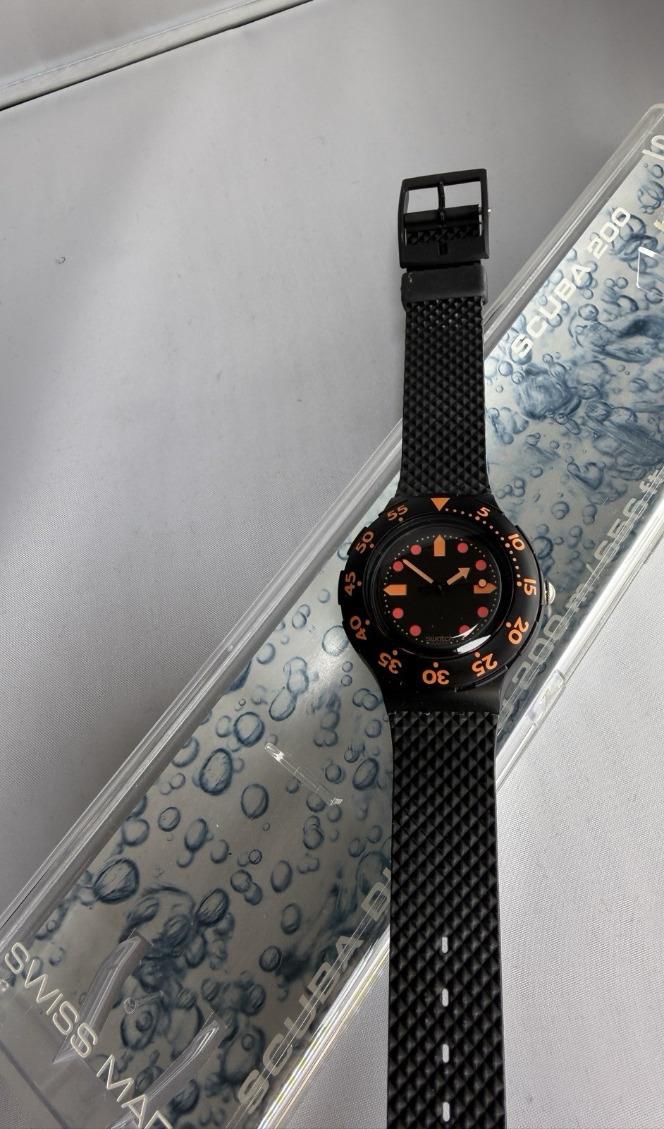 BARRIER REEF VINTAGE 1990 Swatch Scuba 200 SDB 100 – New Old Stock Box & Papers