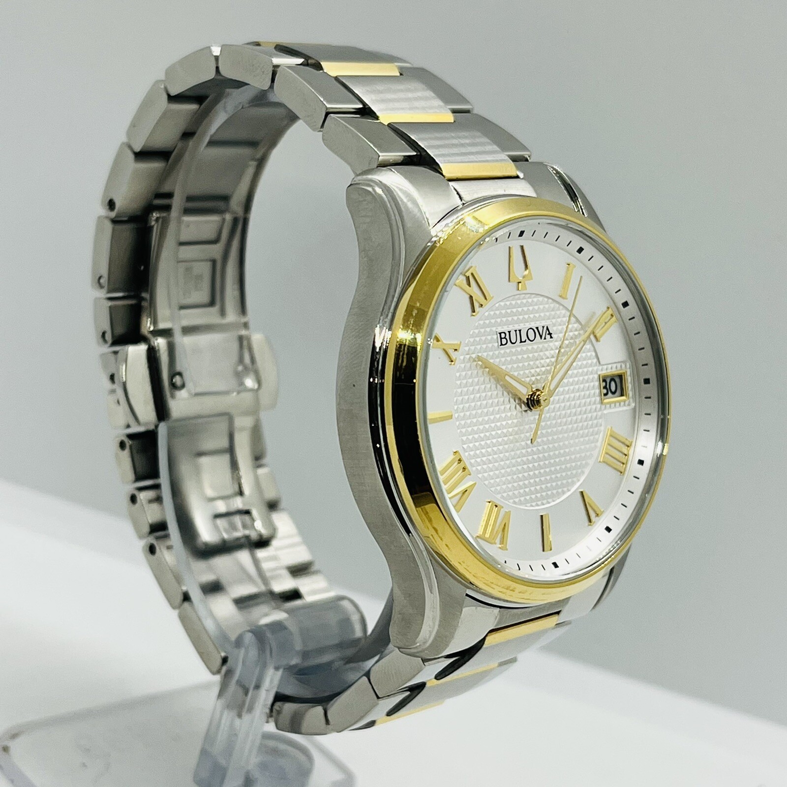 Bulova Men’s Wilton Two Tone White Analog Dial Stainless Steel 41mm Watch 98B391