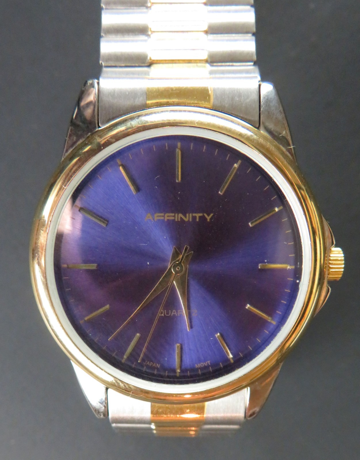 Working Affinity Blue Purple Sunburst Men’s Quartz Watch 40mm FMA11 new battery