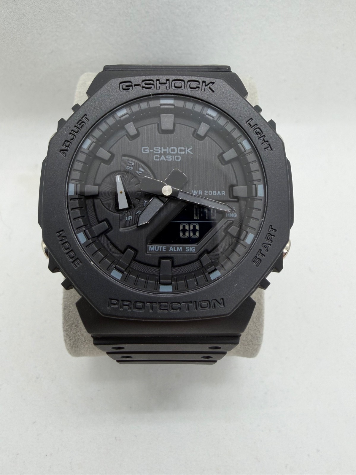Casio G-SHOCK GA-2100-1A1 Black Resin Analog-Digital Watch BRAND NEW never worn