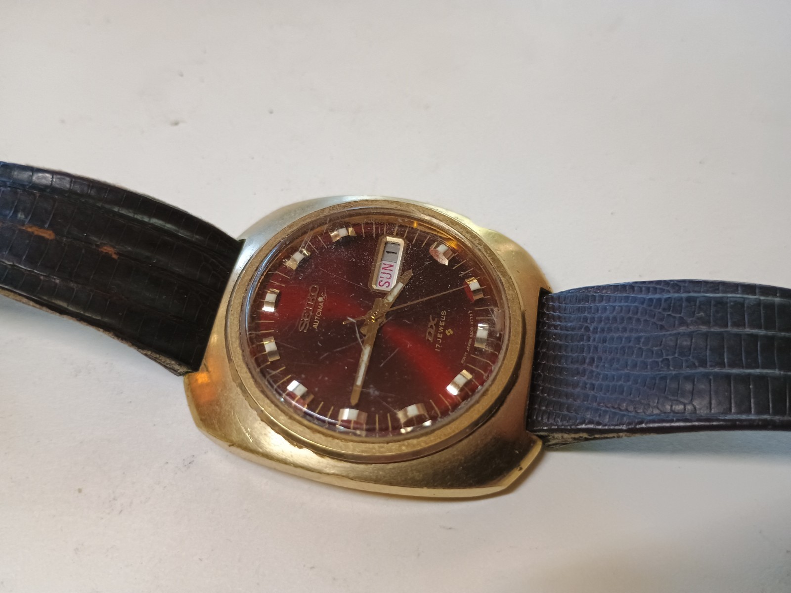 ⛑️⛑️Super Rare Vintage Burgundy Seiko DX Automatic Men Watch Day/Date 70s⛑️⛑️