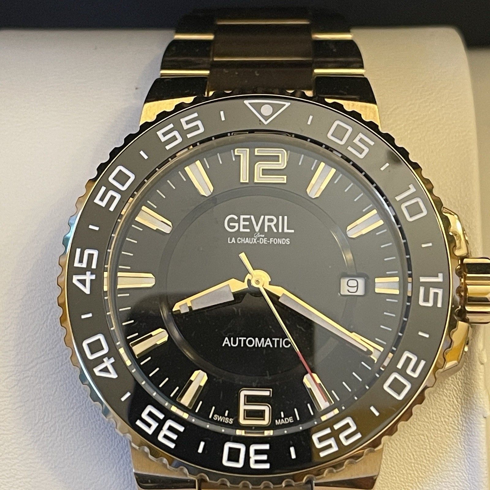 Gevril Riverside Automatic Black Dial Date 43mm Gold Steel Box Papers