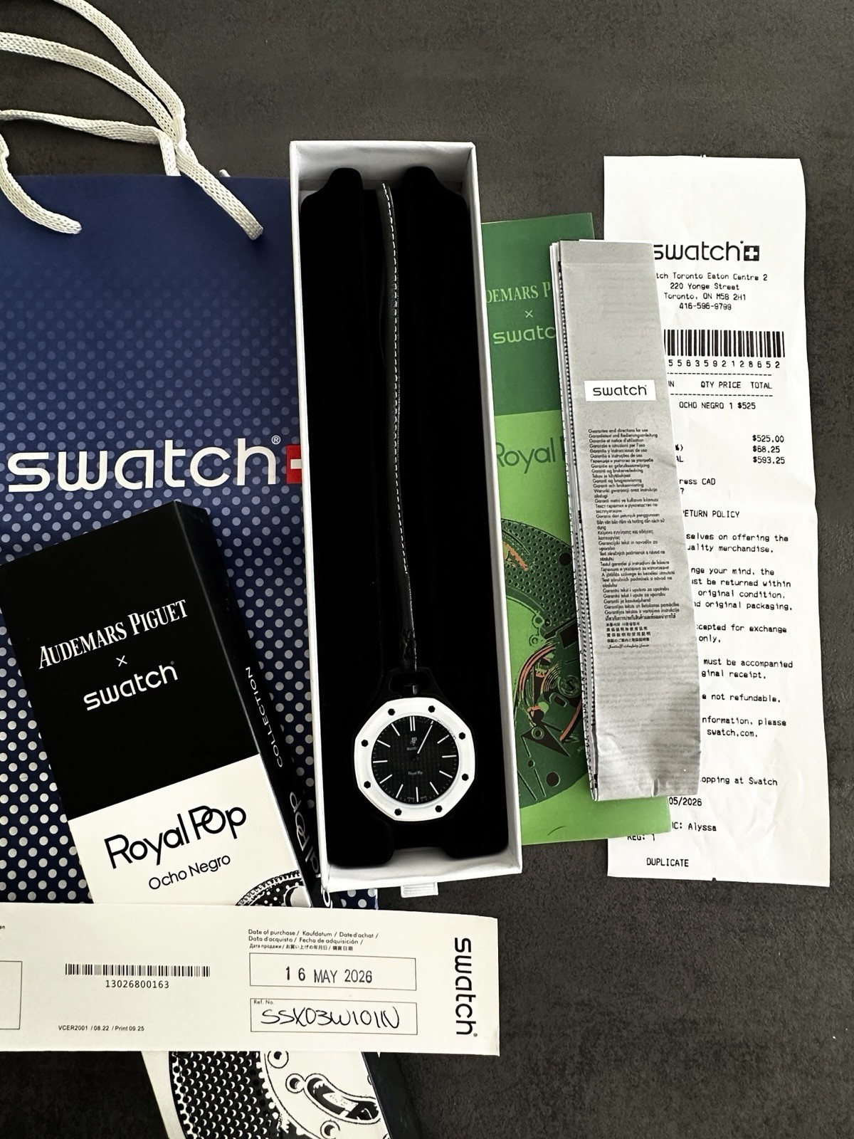 Swatch Royal Pop Ocho Negro Quartz Analog 30m Black Rubber Strap Box Manual