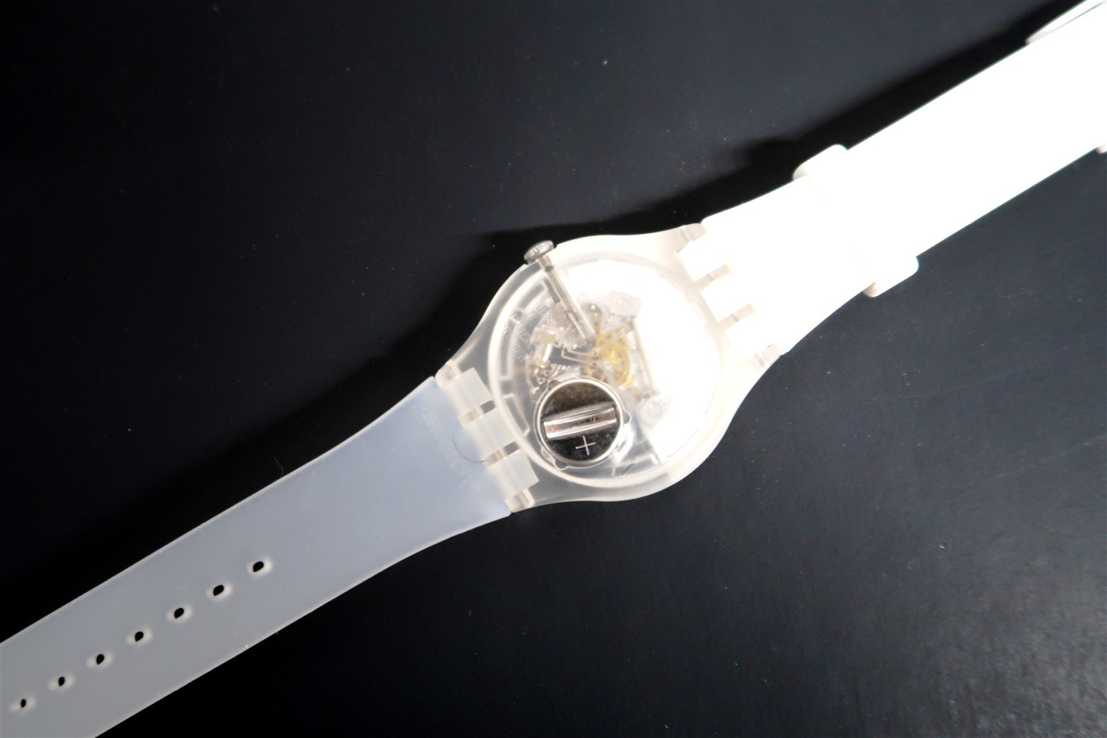 Swatch Watch UNDERWATER THE WATER TANK PROJECT SUOW107C w/ Case and Papers 2014