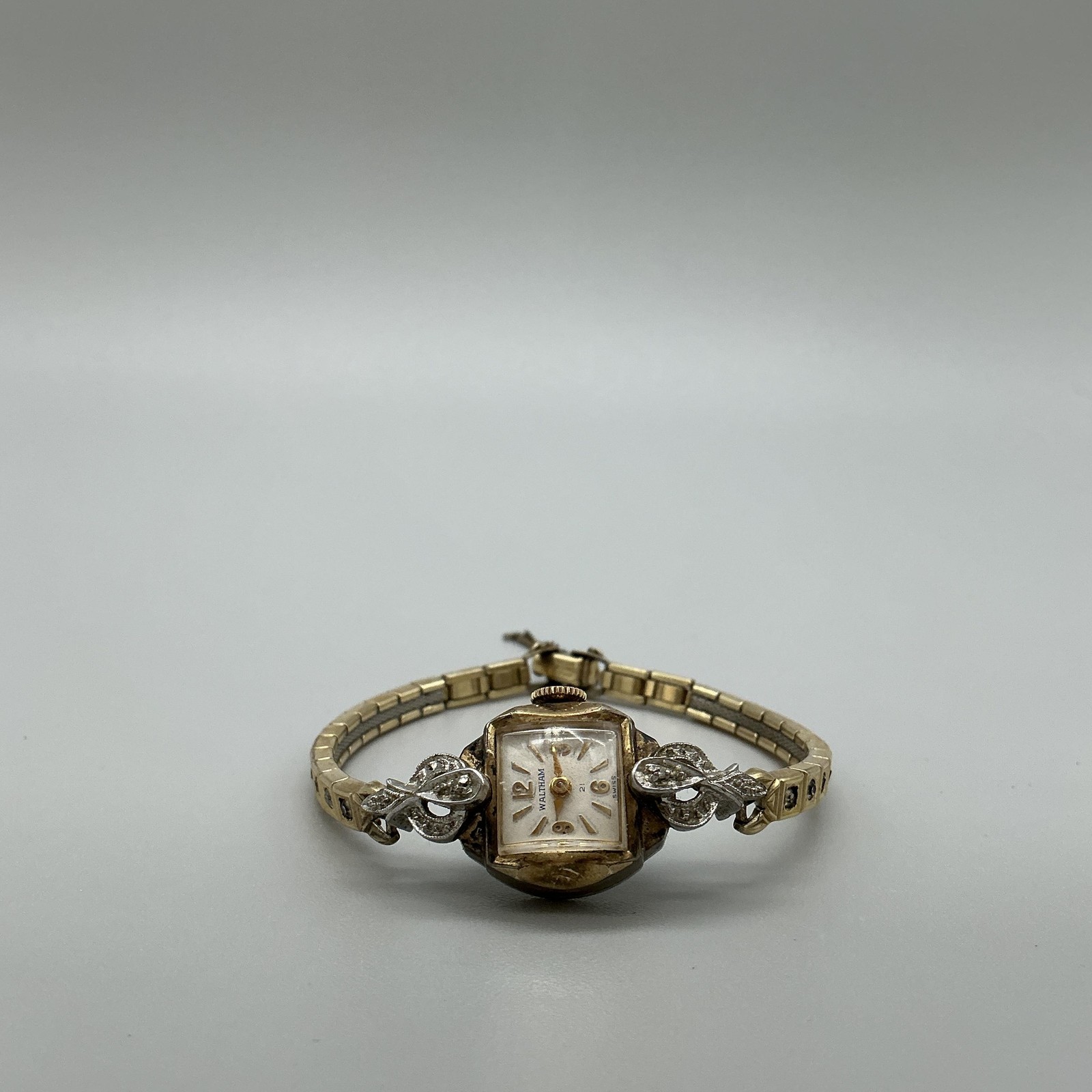 Vintage Waltham Womens Watch 16mm 10K Rolled Gold 21j Stretch Band Manual
