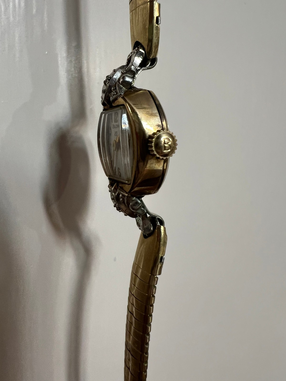 It Ticks! Vintage Bulova 23 Ladies Diamond Cocktail Watch N4 Kreisler Band