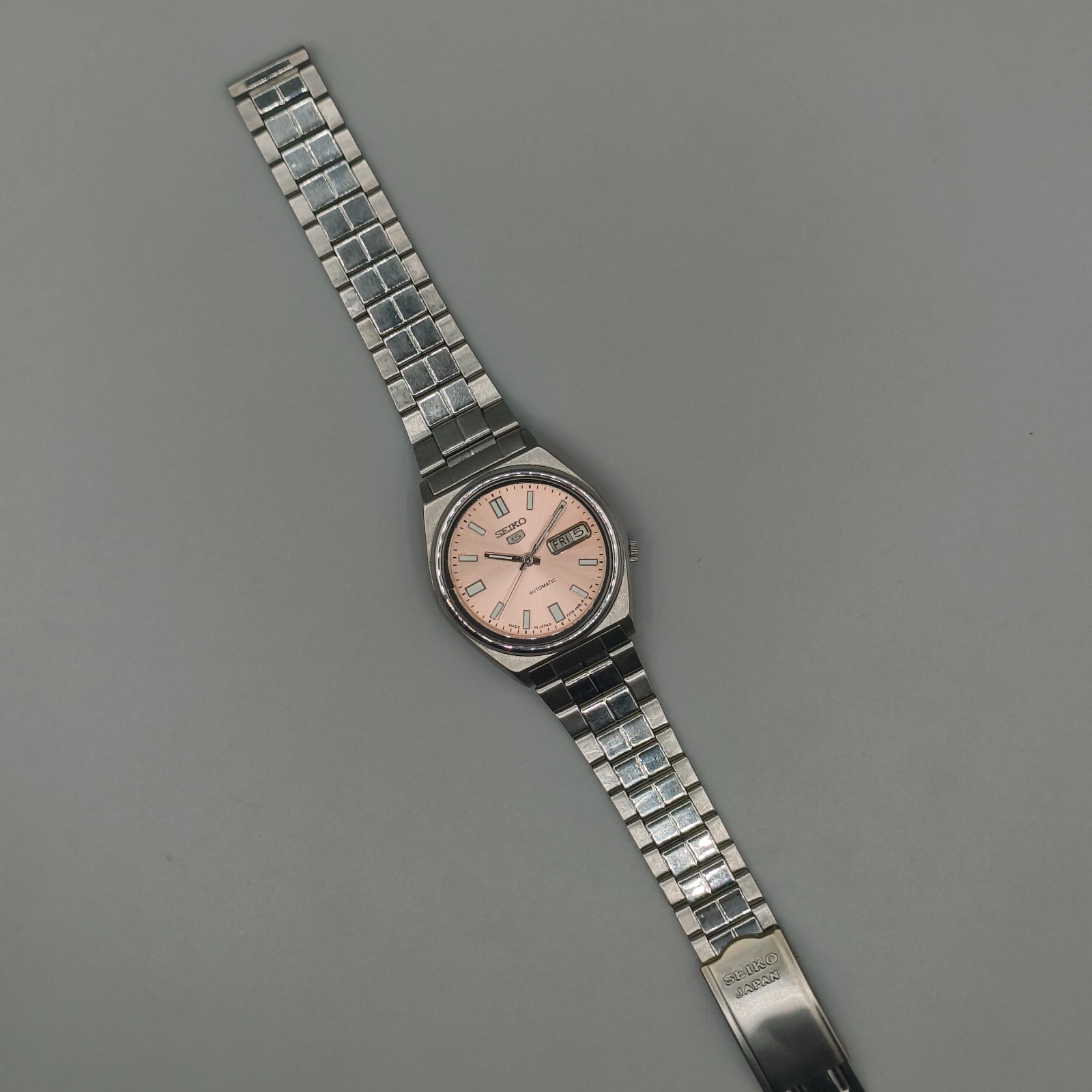 Vintage Seiko 5 Automatic 7009 Mens Watch Light Orange Dial 37 mm Day Date Japan