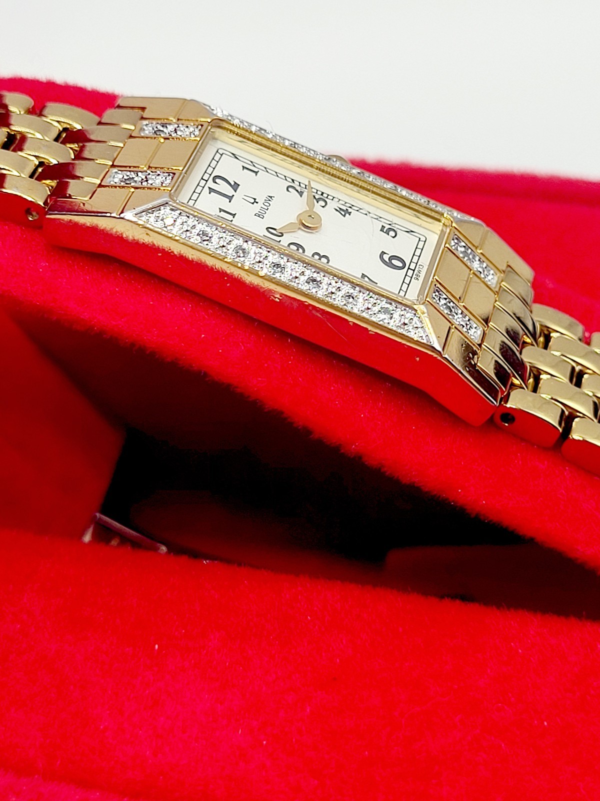 [N.MINT] 16mm Bulova Tank Diamond White Dial Gold Tone Women Watch