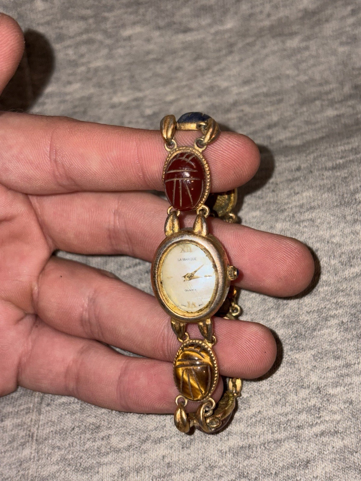 Vtg La Marque Ladies 16mm Watch Gold Tone Scarab Gemstone Band READ