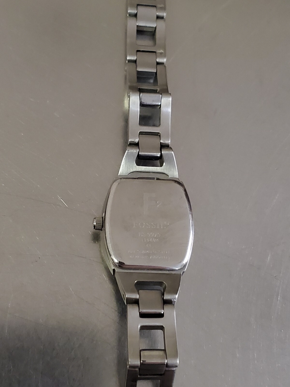 Fossil F2 Women’s Watch Green Dial Analog Quartz Date ES-9975 6 inch 22 mm