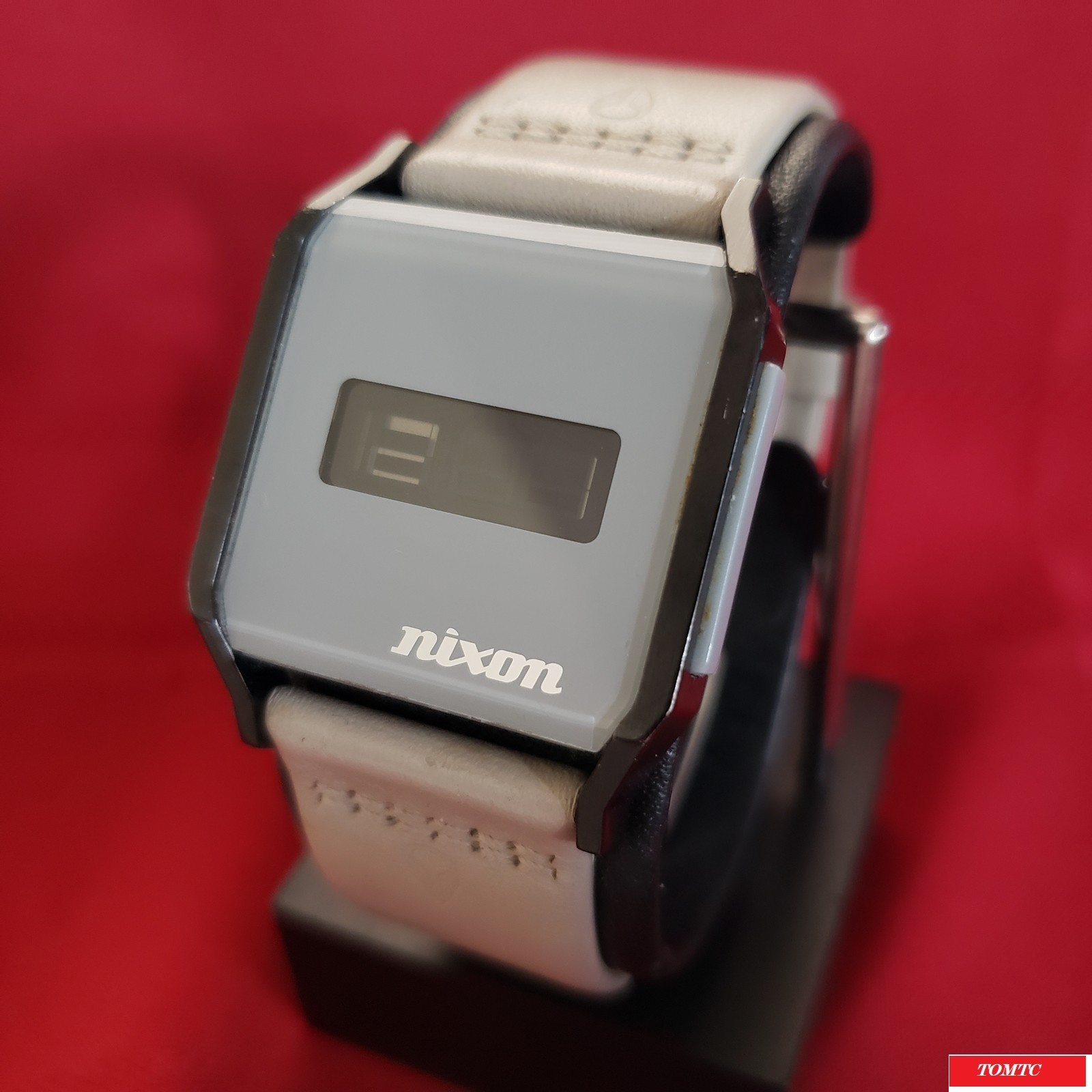 Nixon “The Atom DL” (Black & Grey) 30M China Movement w/ Backlight [7K]