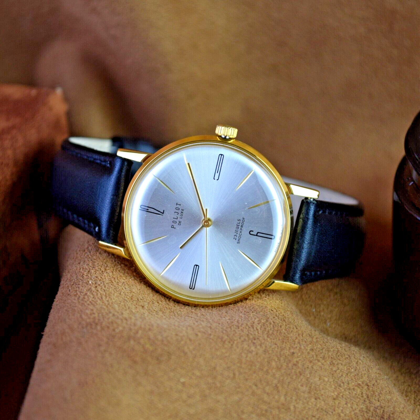 NOS Poljot De LUXE Ultra Slim 23 Jewels 2209 Soviet Mens Wristwatch Vintage USSR