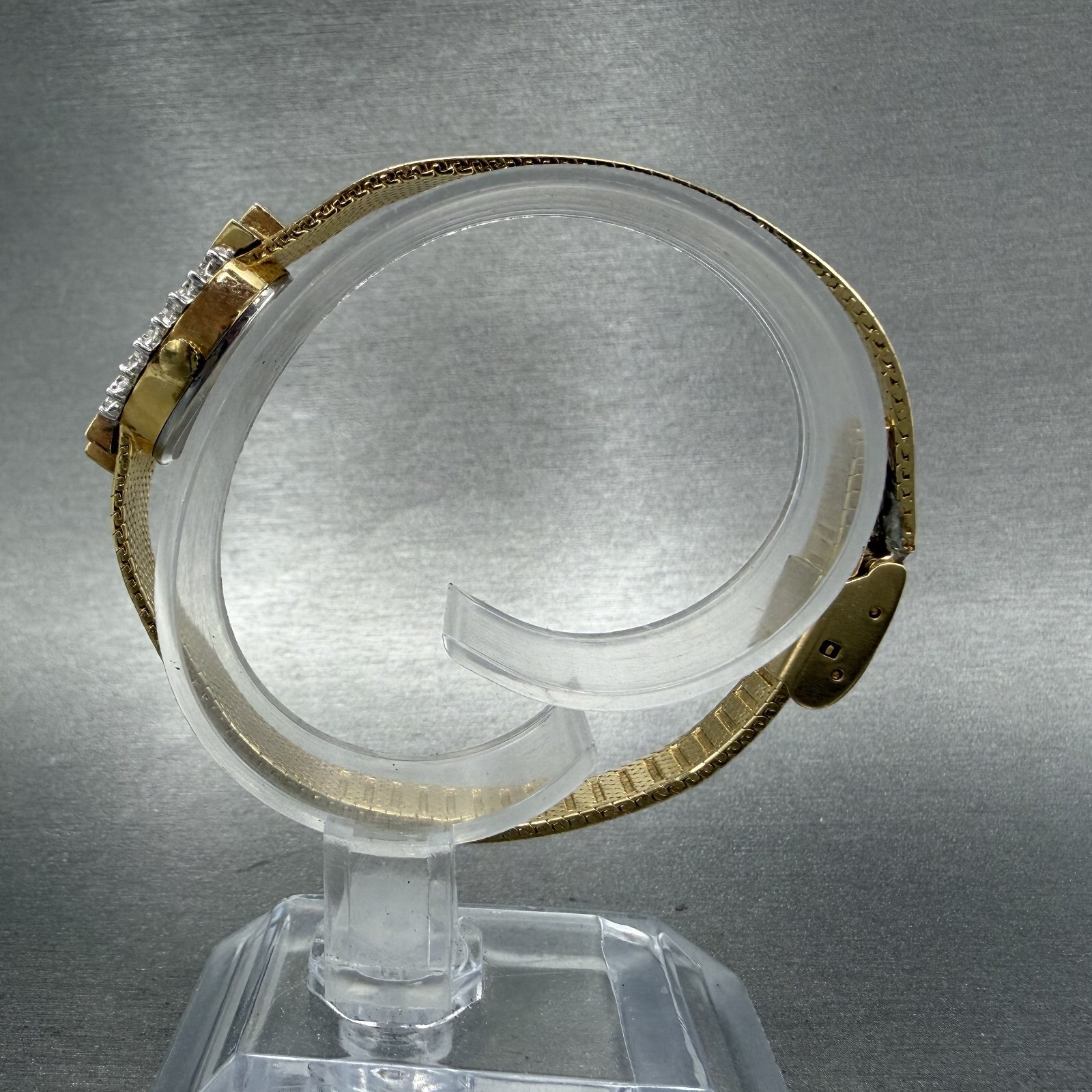 Armitron Deauville Diamond Watch Women 15mm Gold Dial Gold Ruby Oval New Battery
